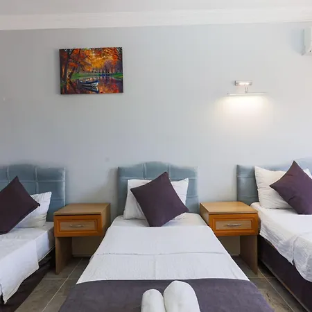 Rayana Bed & Breakfast *