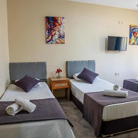 Rayana Bed & Breakfast *