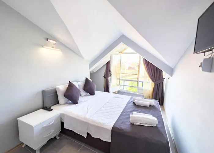 Rayana * 马尔马里斯